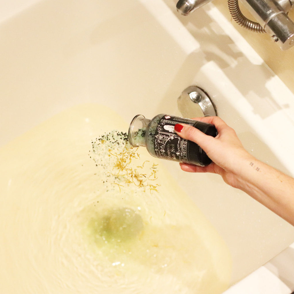 Prosperity Bath Spell Potion & Aventurine Crystal Amulet